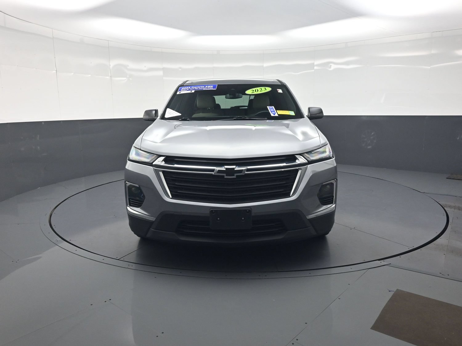 Used 2023 Chevrolet Traverse LS AWD/4WD image 8