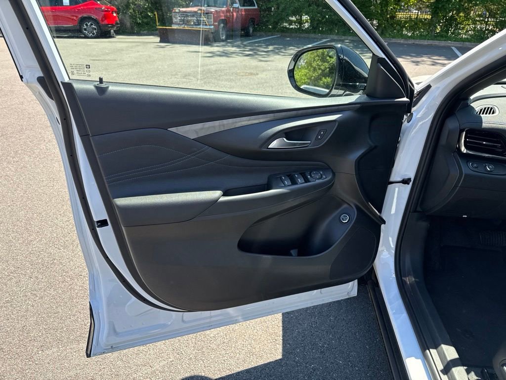 New 2026 Buick Envista Sport Touring w/ Convenience I Package FWD image 18