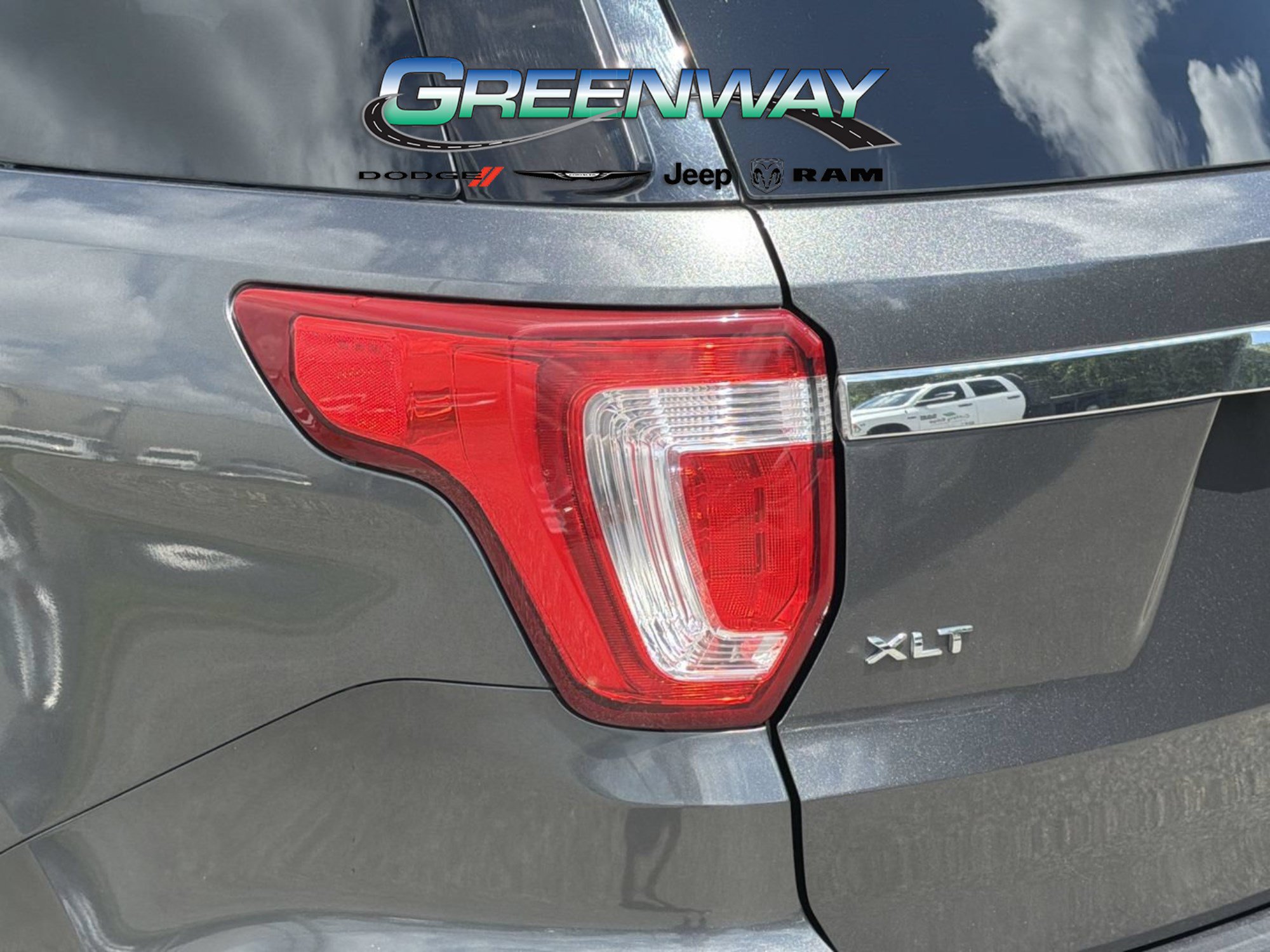Used 2016 Ford Explorer XLT w/ Equipment Group 202A FWD image 34