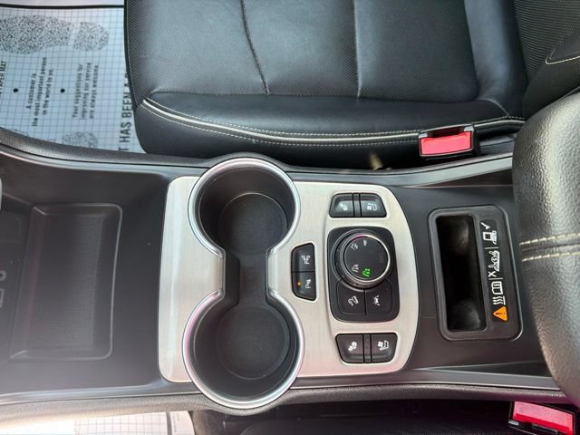 Used 2020 GMC Terrain Denali w/ Denali Premium Package AWD/4WD image 20