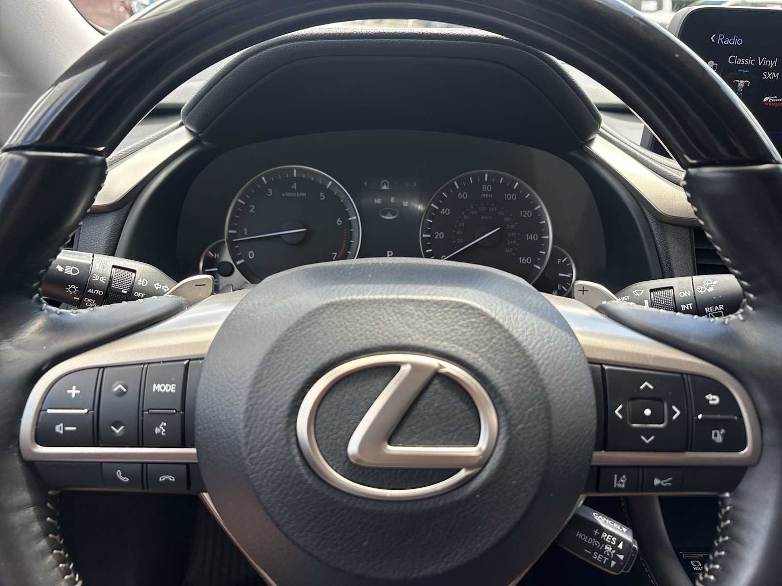 Used 2020 Lexus RX 350L Luxury w/ Cold Weather Package (CT) FWD image 11
