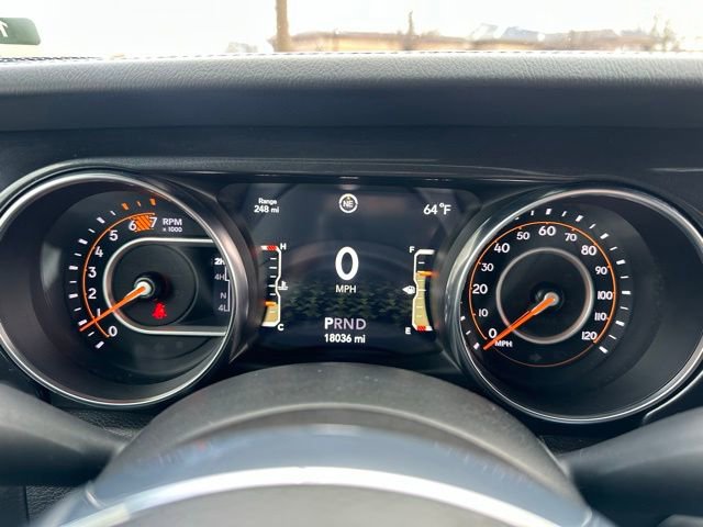 Used 2023 Jeep Wrangler Altitude image 33