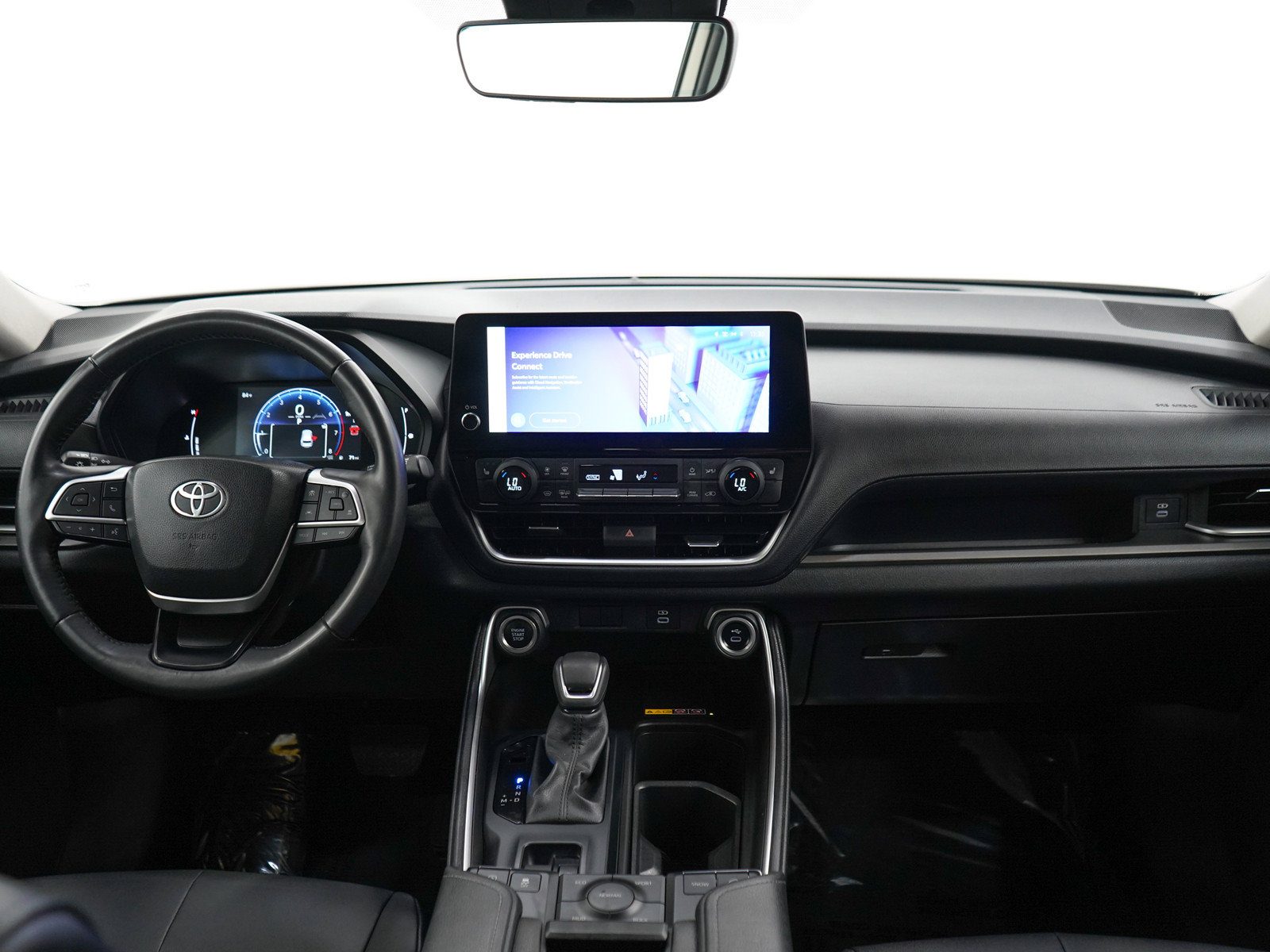 Used 2024 Toyota Grand Highlander AWD image 16