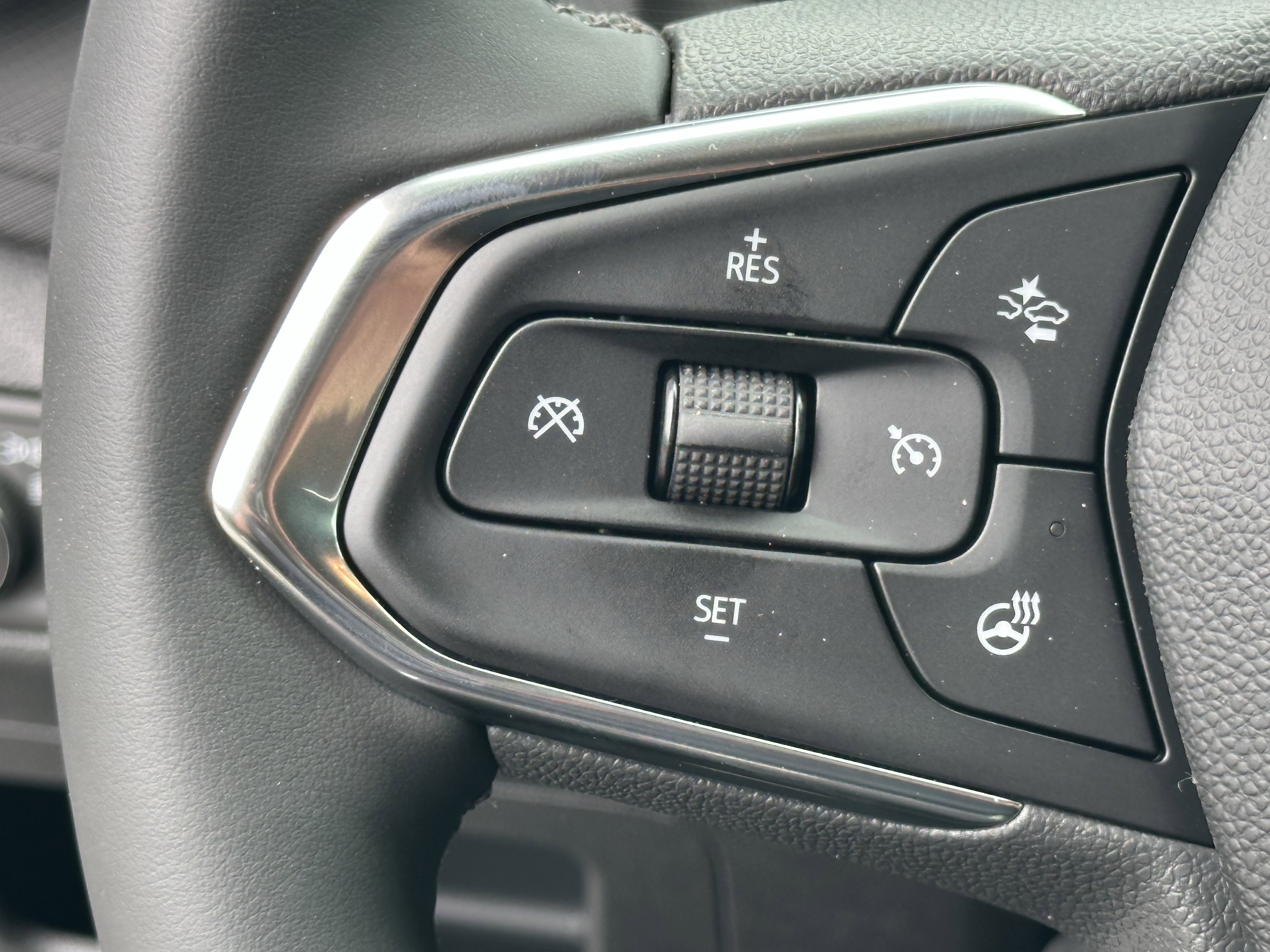 New 2026 Chevrolet TrailBlazer LT w/ LT Cold Weather Package FWD image 20
