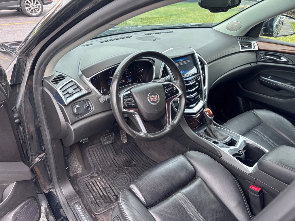 Used 2016 Cadillac SRX Luxury w/ Driver Awareness Package AWD/4WD image 15