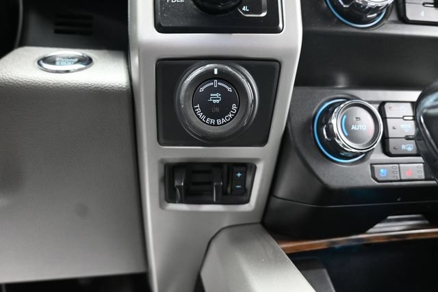 Used 2020 Ford F150 Lariat w/ Trailer Tow Package AWD/4WD image 13