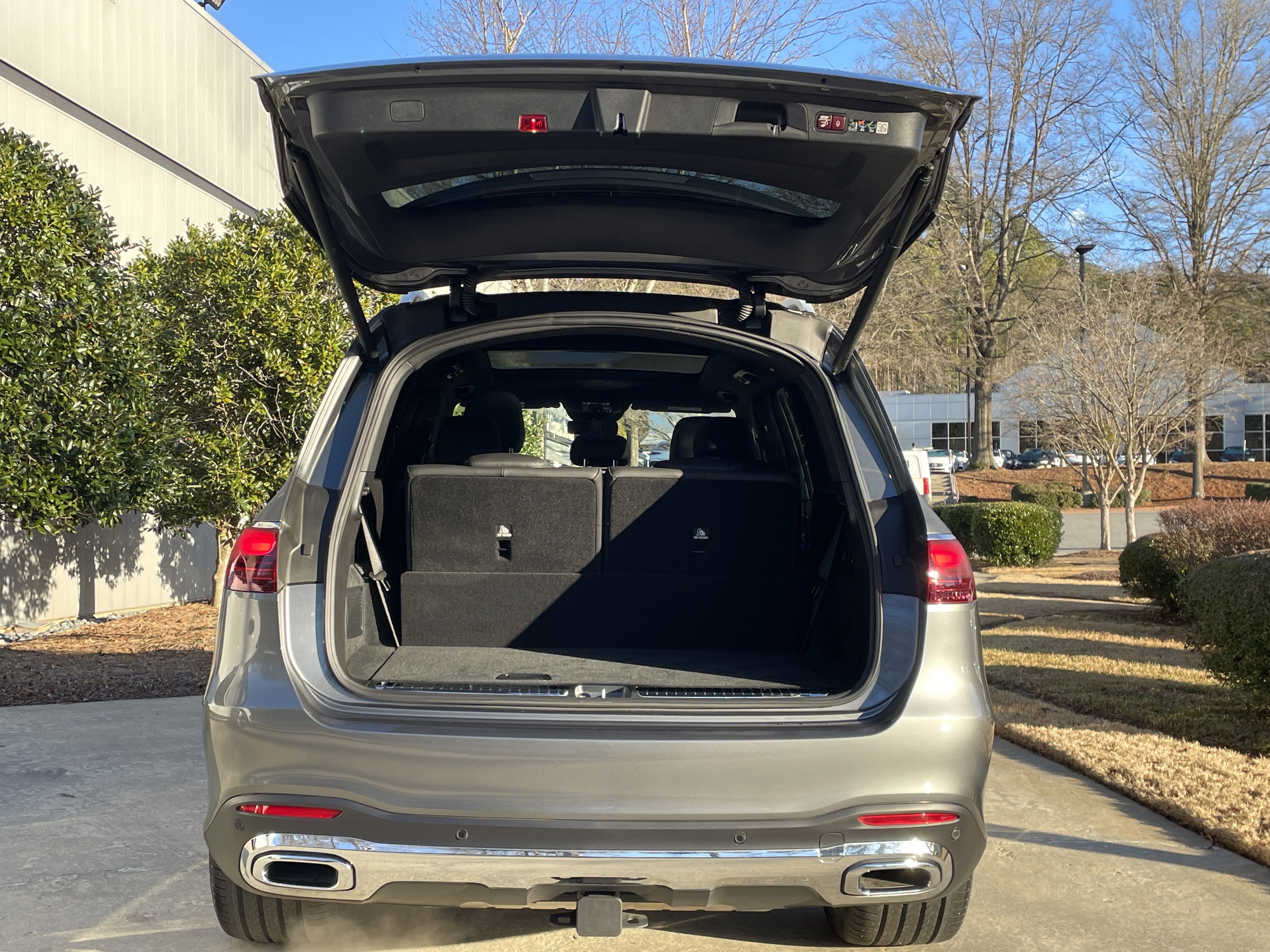 Certified 2025 Mercedes-Benz GLS 450 4MATIC image 9