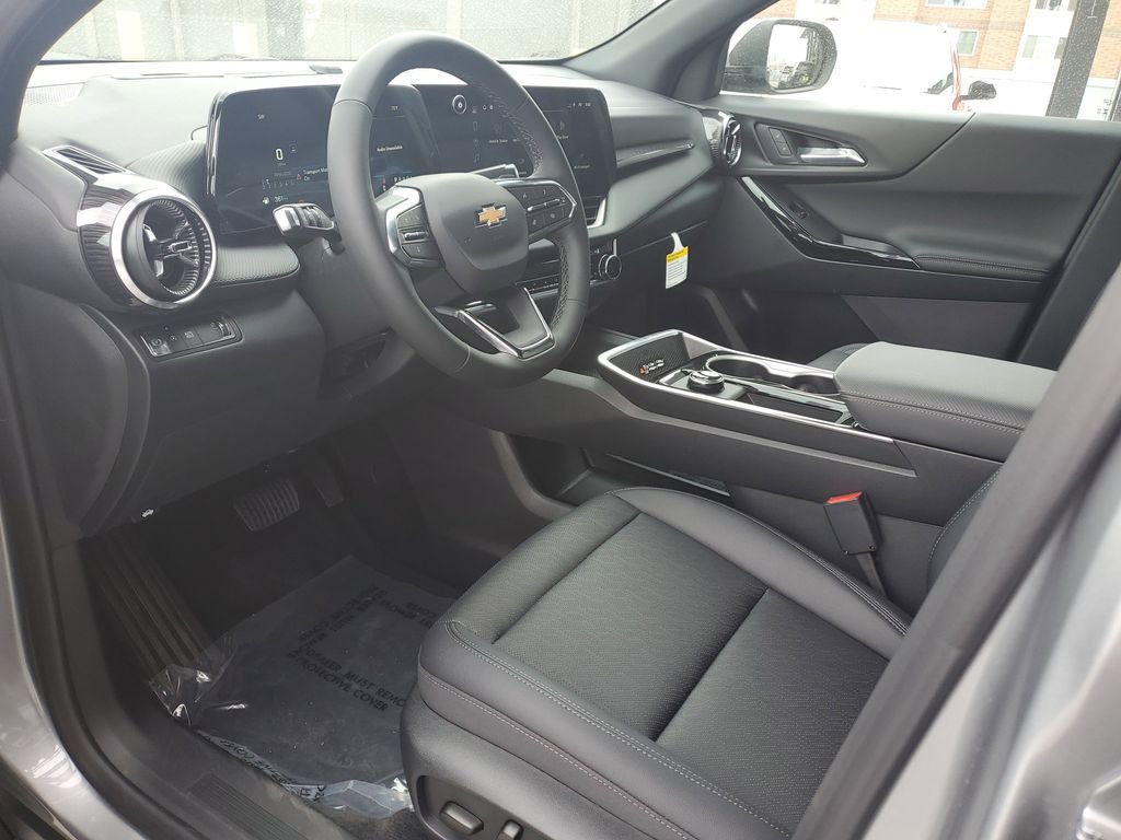 New 2026 Chevrolet Equinox LT w/ Convenience Package II FWD image 19