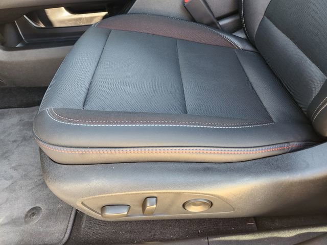 New 2025 Chevrolet Equinox EV RS FWD image 19