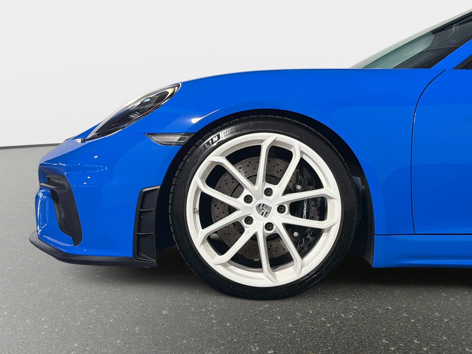 Used 2023 Porsche 718 Boxster Spyder RWD image 13