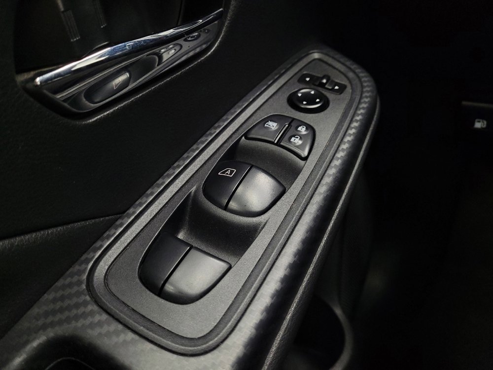 Used 2023 Nissan Versa SV image 27