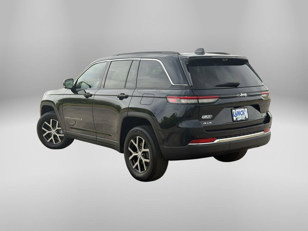 Used 2024 Jeep Grand Cherokee Limited w/ Luxury Tech Group II AWD/4WD image 2