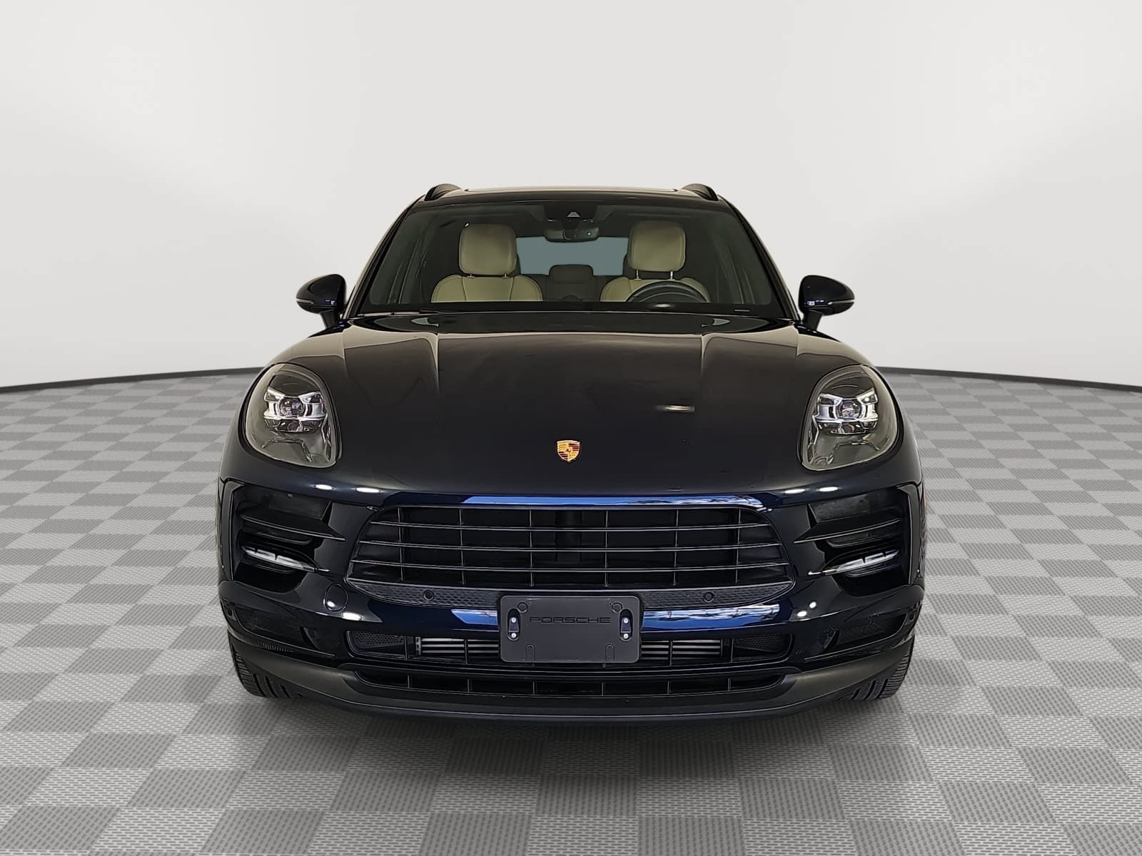 Used 2020 Porsche Macan AWD/4WD image 3