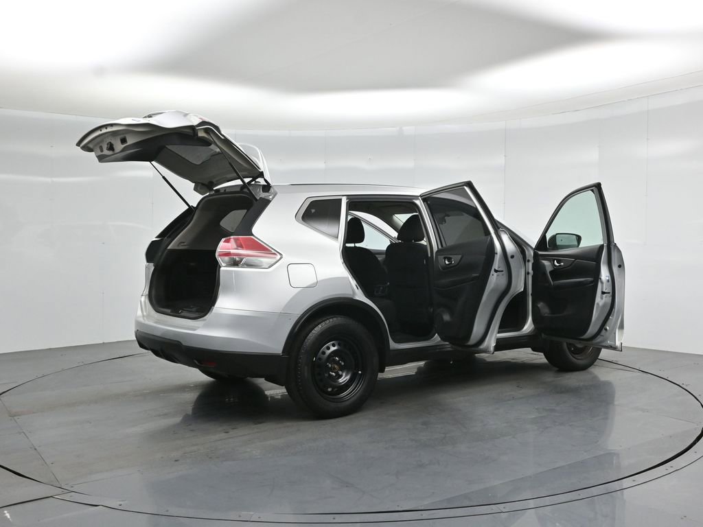 Used 2014 Nissan Rogue S image 5