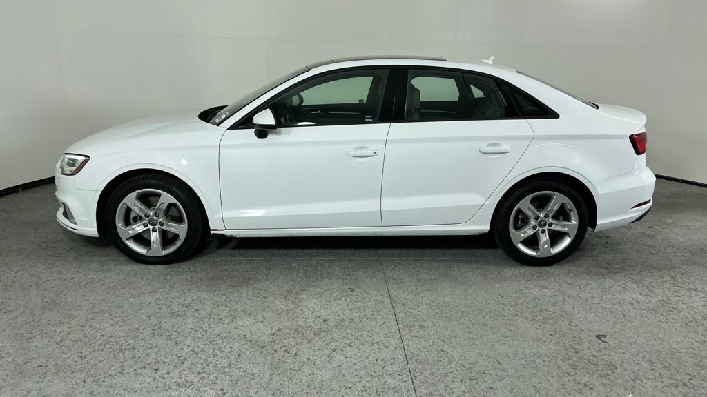 Used 2018 Audi A3 2.0T Premium image 6