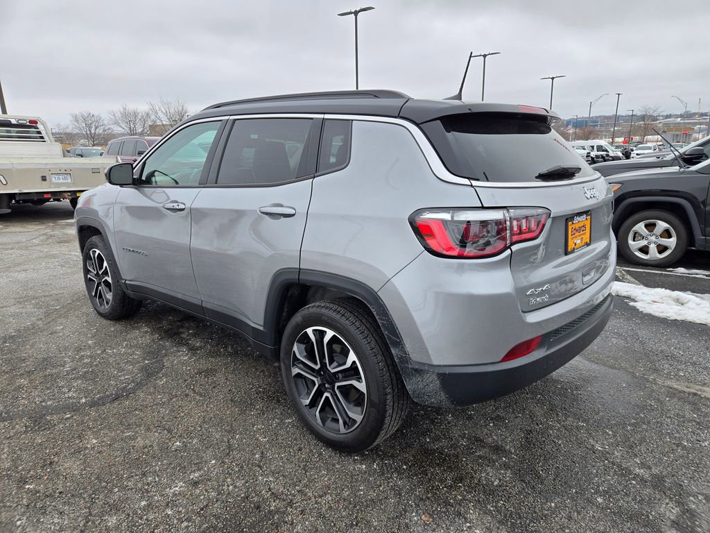 Used 2022 Jeep Compass Limited image 6