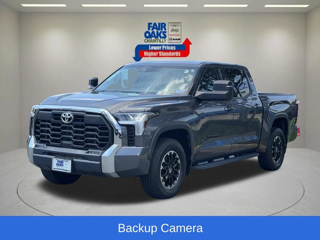 Used 2022 Toyota Tundra SR5 AWD/4WD image 3