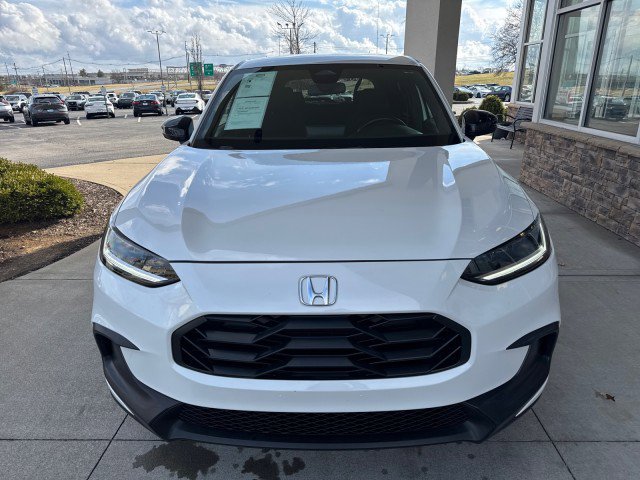 Used 2025 Honda HR-V Sport image 3