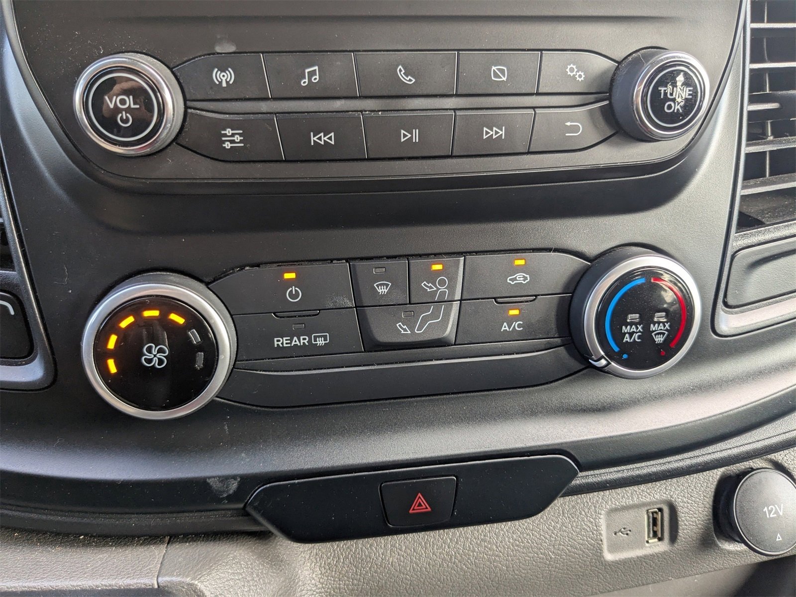 Used 2024 Ford Transit 250 Low Roof w/ Exterior Upgrade Package image 19