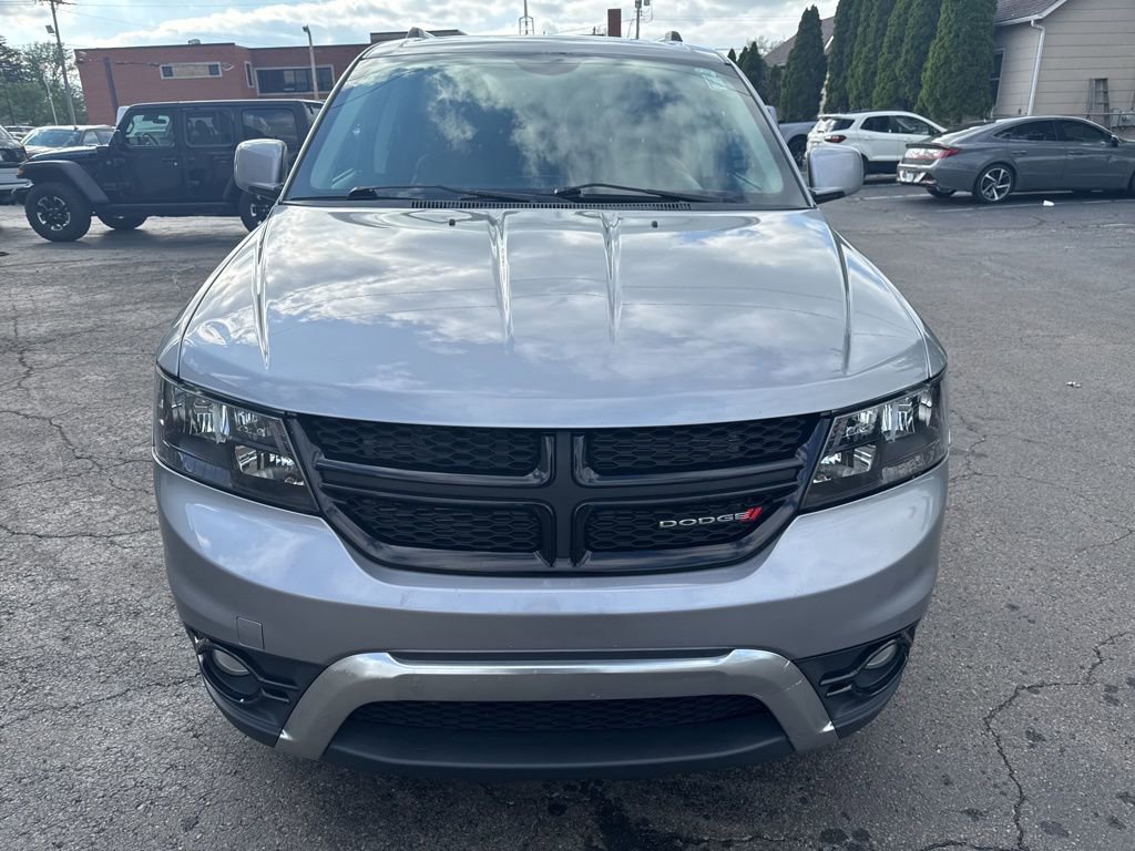 Used 2018 Dodge Journey Crossroad w/ Nav & Sun Group FWD image 8
