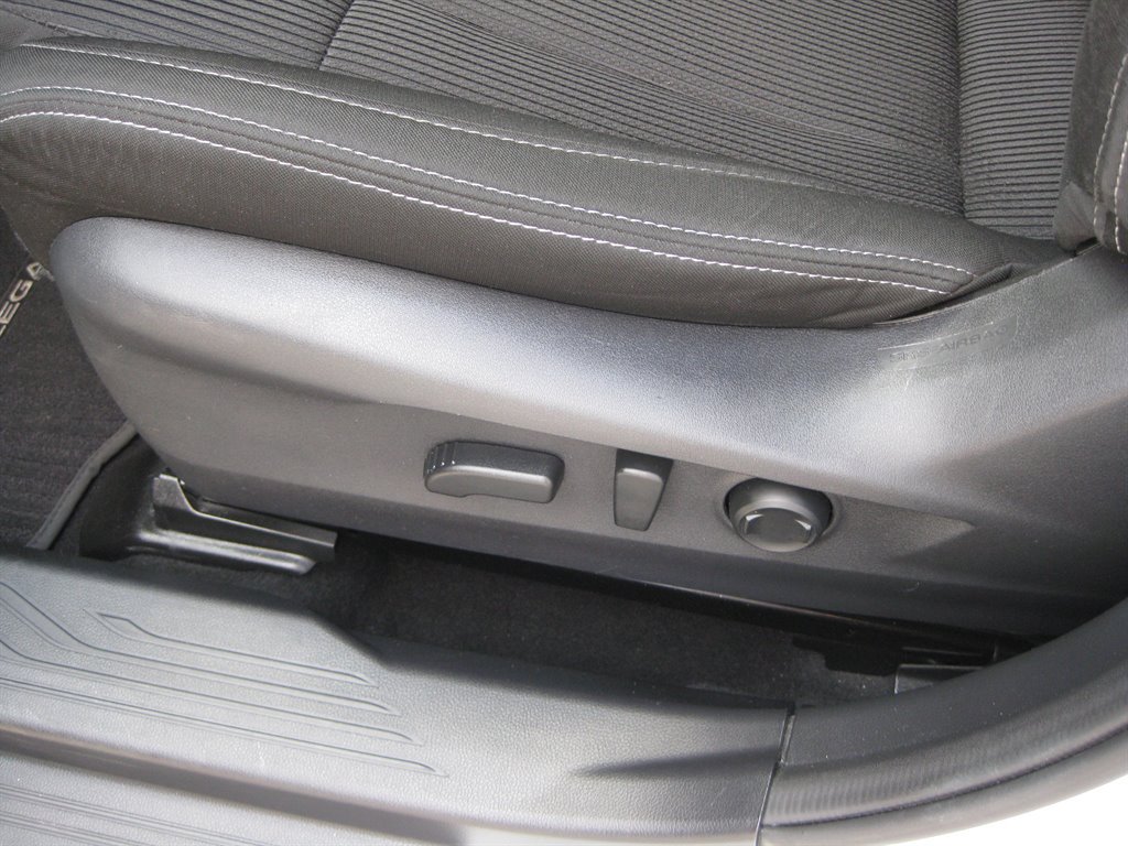 Used 2024 Subaru Legacy Premium AWD/4WD image 13