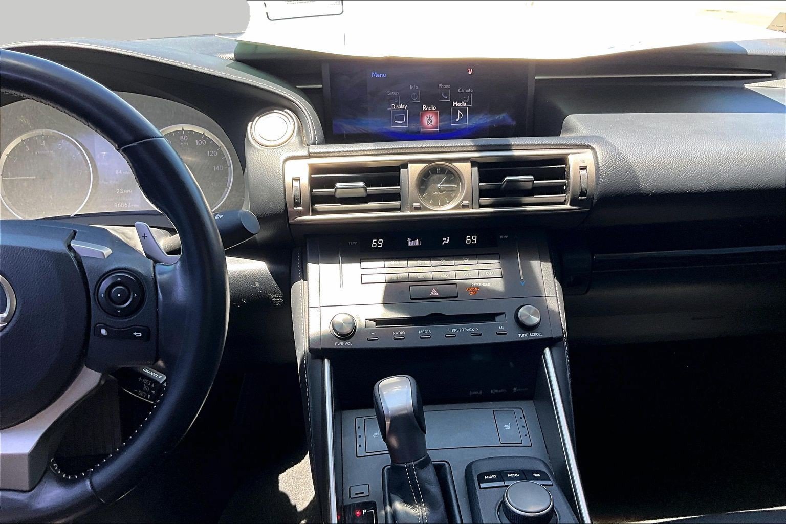 Used 2016 Lexus IS 300 AWD image 6