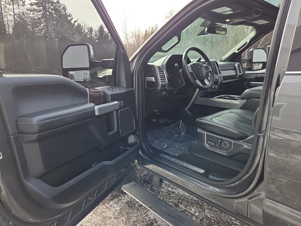 Used 2017 Ford F350 Platinum w/ Platinum Ultimate Package image 14