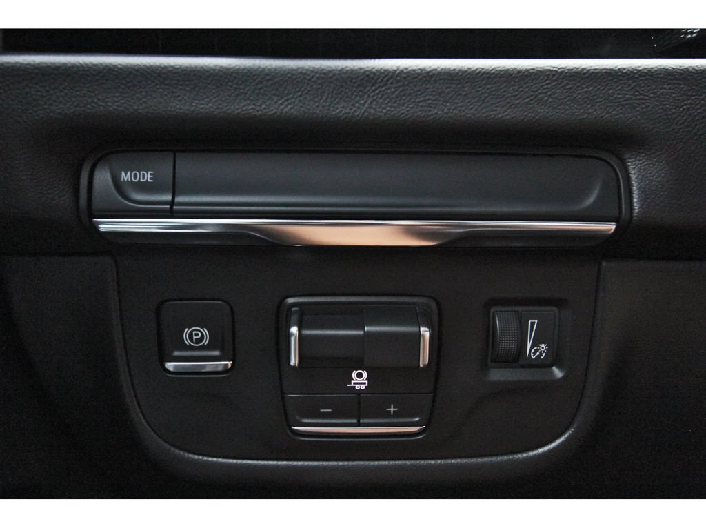 Used 2025 Cadillac Escalade Sport w/ LPO, Floor Liner Package RWD image 20