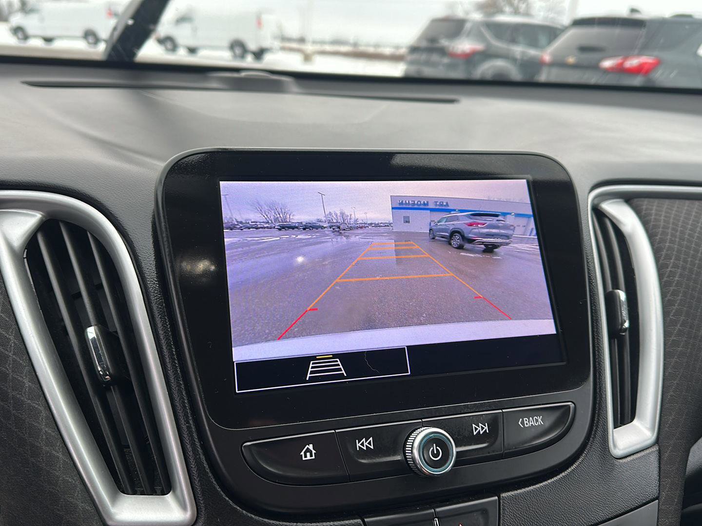 Used 2023 Chevrolet Malibu LT image 28