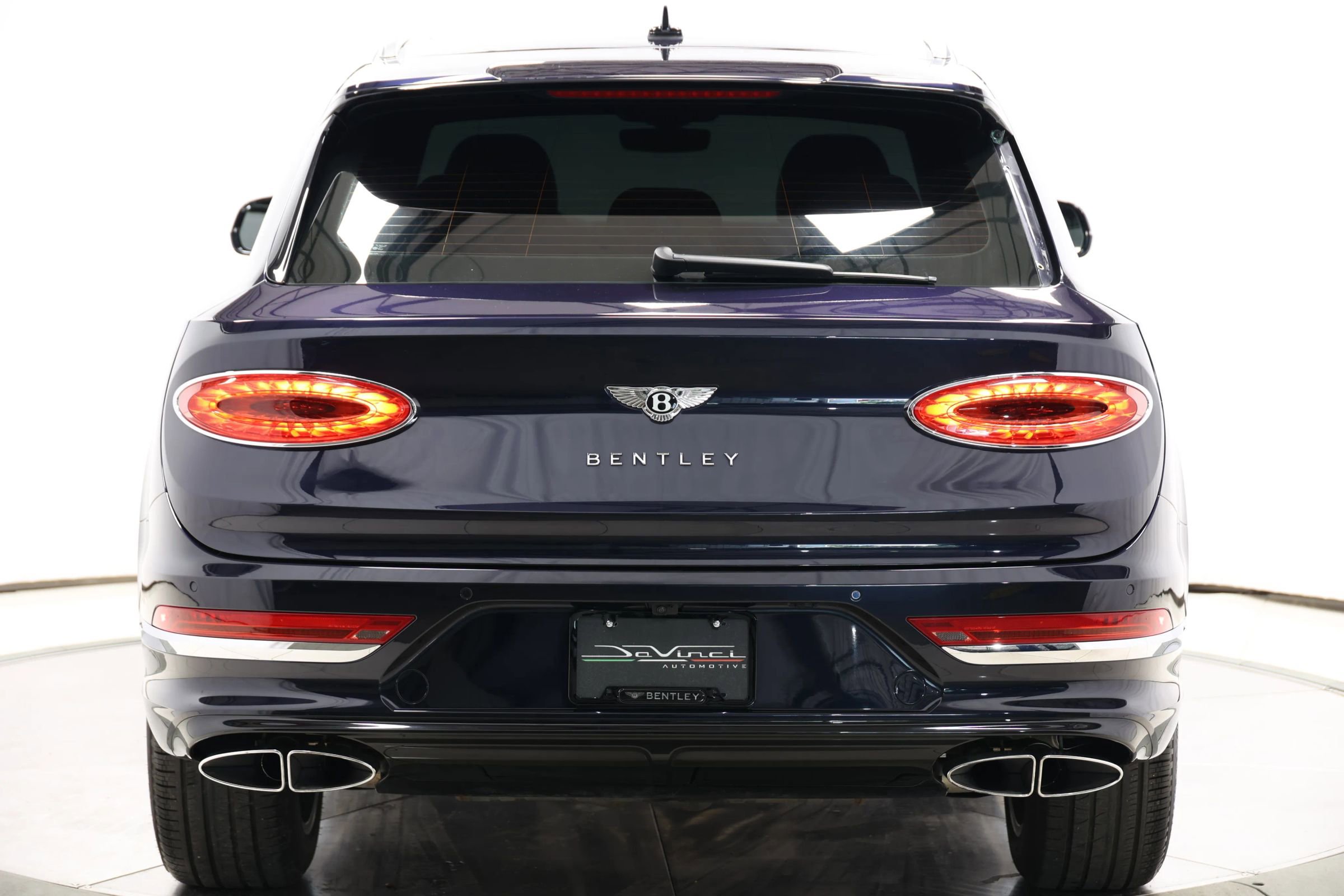 Used 2021 Bentley Bentayga AWD/4WD image 64