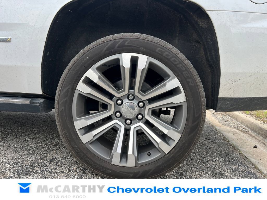 Used 2018 GMC Yukon Denali w/ Denali Ultimate Package AWD/4WD image 9