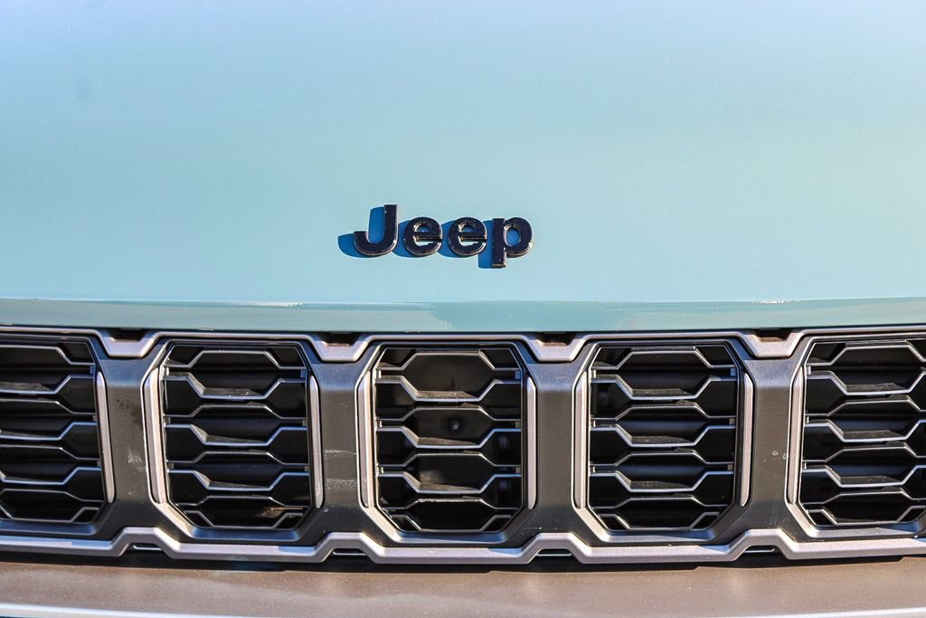 New 2026 Jeep Grand Cherokee Limited image 6