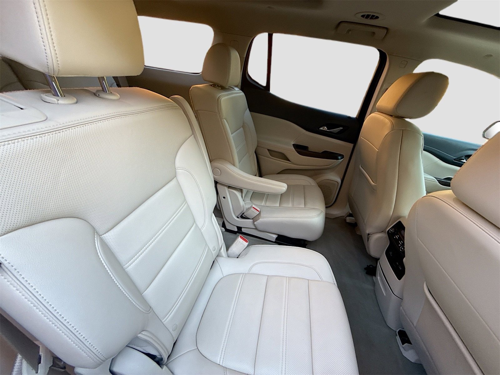 Used 2022 GMC Acadia Denali w/ Denali Ultimate Package image 28