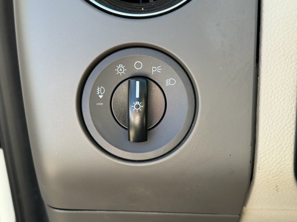 Used 2012 Ford Expedition EL XLT RWD image 26