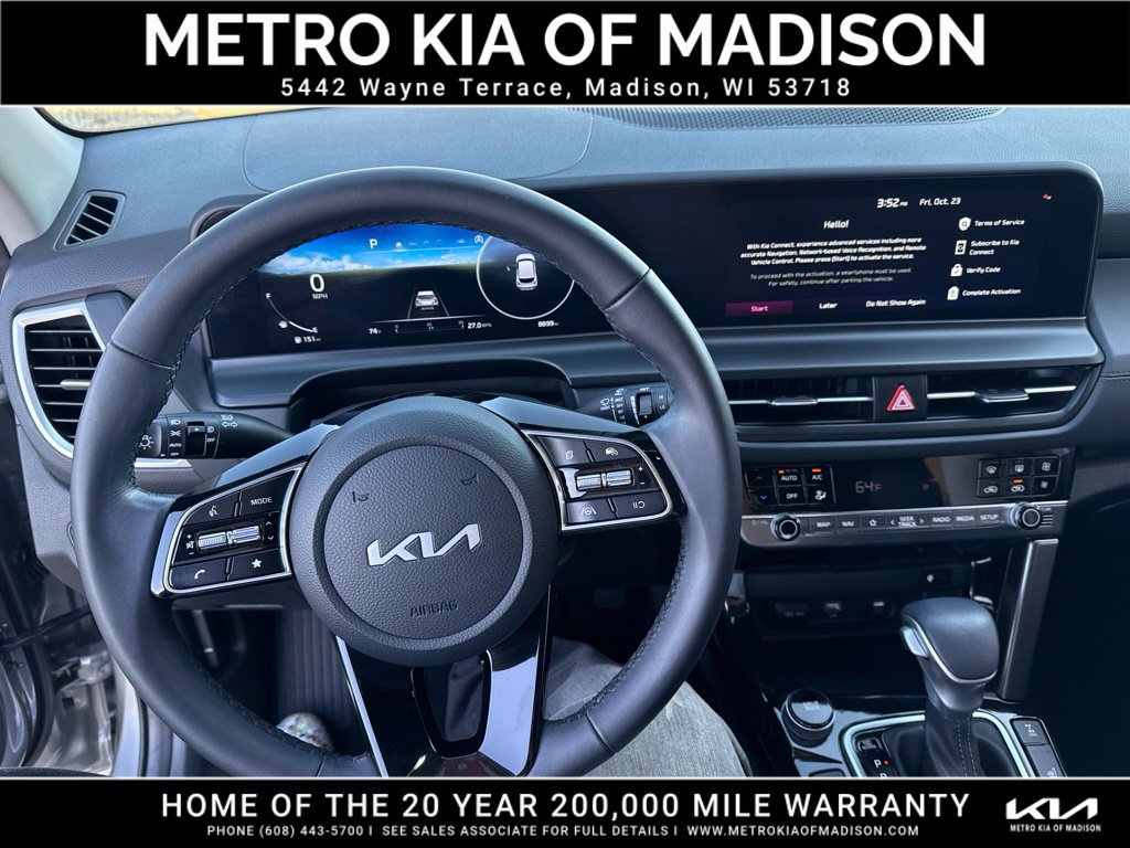 Used 2025 Kia Seltos EX w/ EX Sunroof Package AWD/4WD image 17