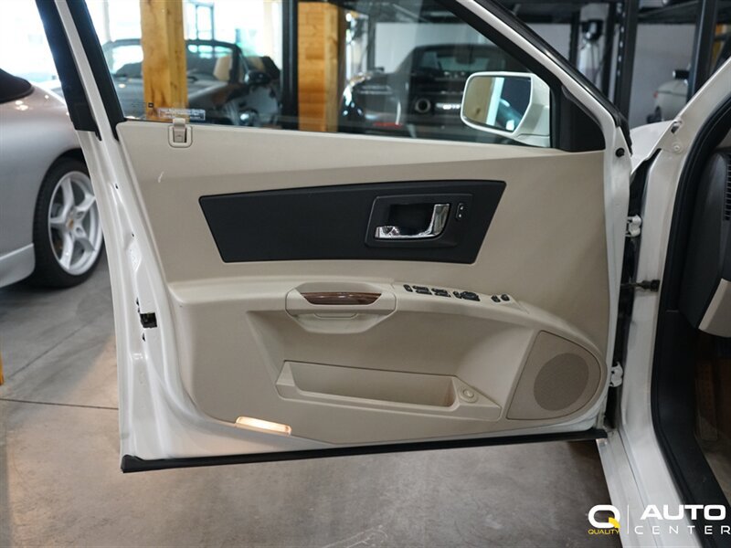 Used 2005 Cadillac CTS 3.6 w/ Luxury Package RWD image 9