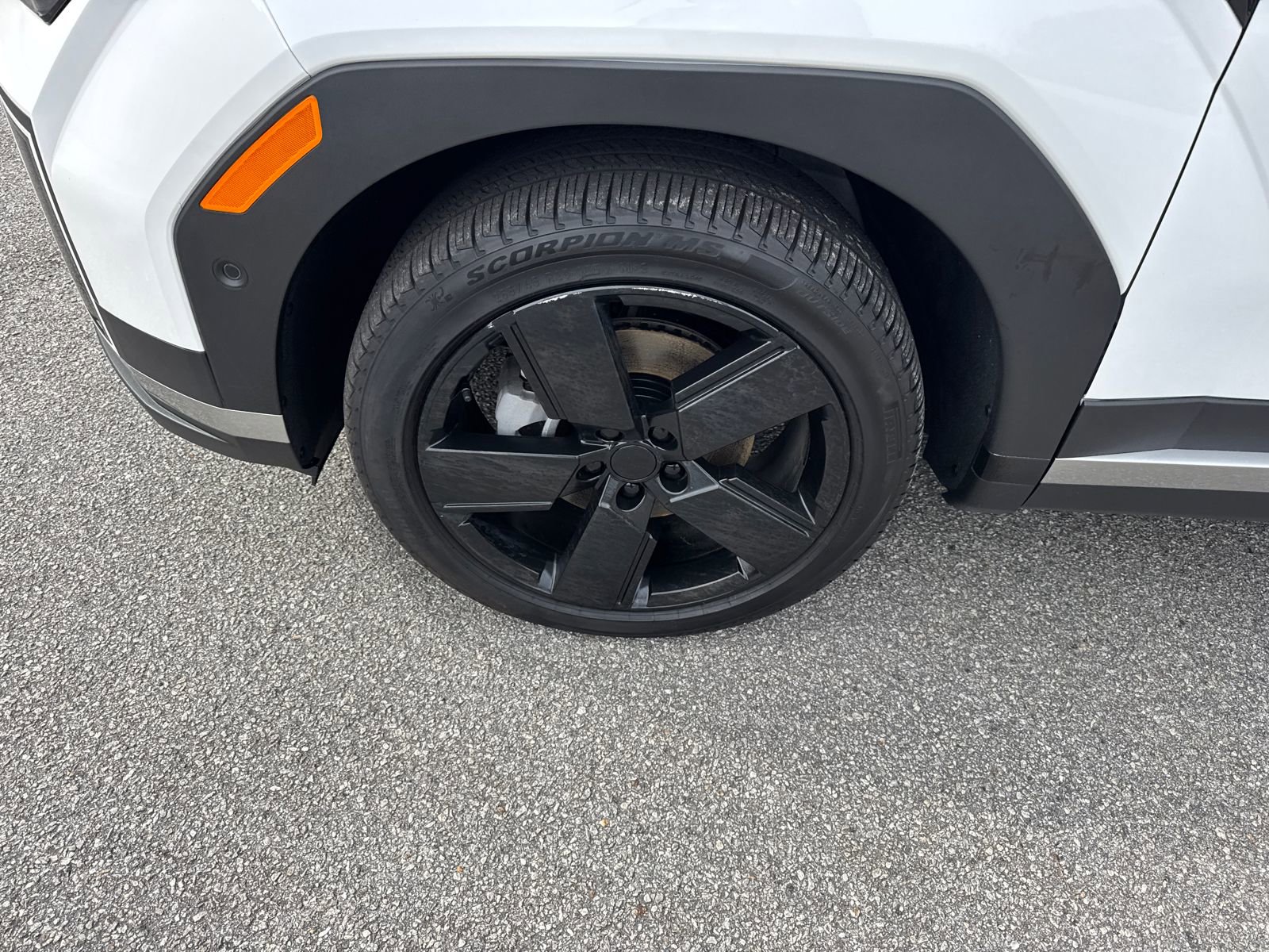 Used 2025 Hyundai Santa Fe Limited image 11