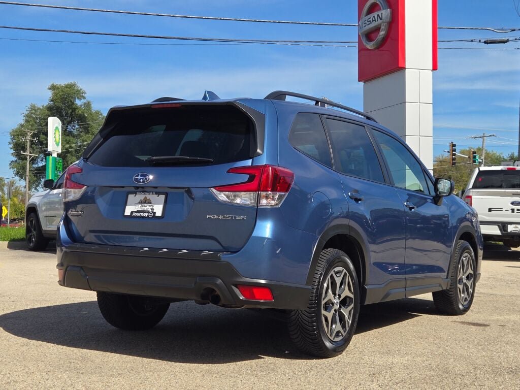 Used 2020 Subaru Forester Premium AWD/4WD image 13