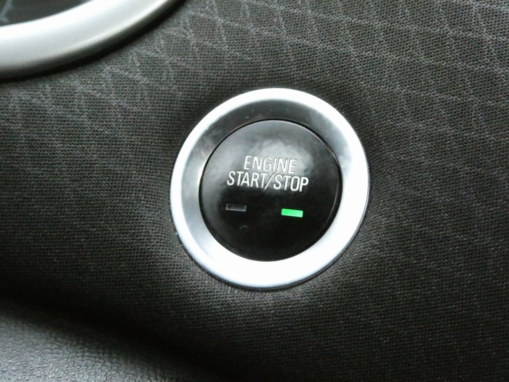 Used 2022 Chevrolet Malibu LT image 9