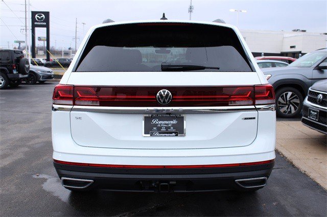 New 2025 Volkswagen Atlas SE image 3