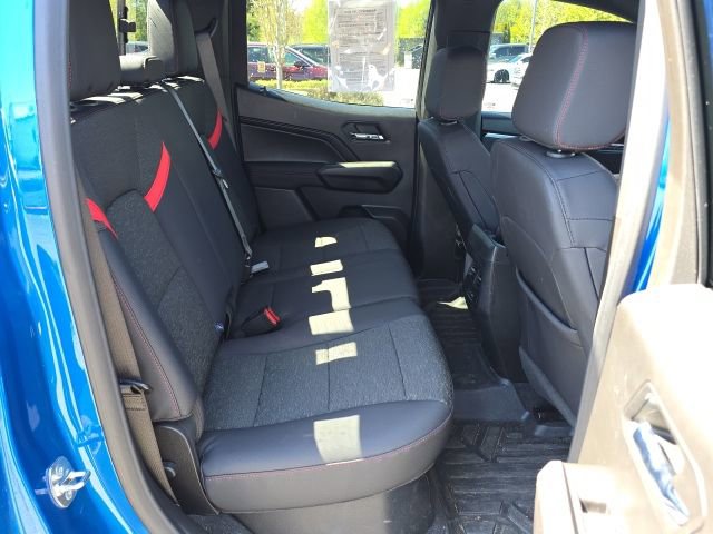 Used 2024 Chevrolet Colorado Z71 w/ Z71 Convenience Package 2 AWD/4WD image 12