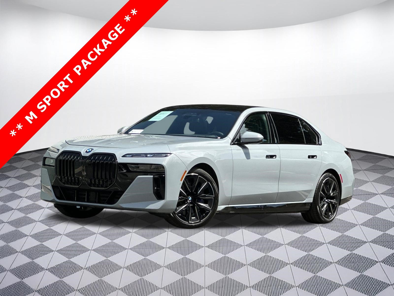 Used 2025 BMW i7 xDrive60 w/ Executive Package AWD/4WD image 1