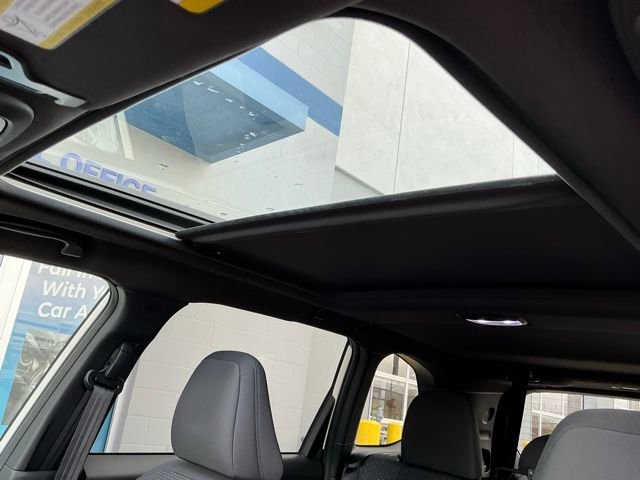 Certified 2025 Subaru Forester Premium image 15