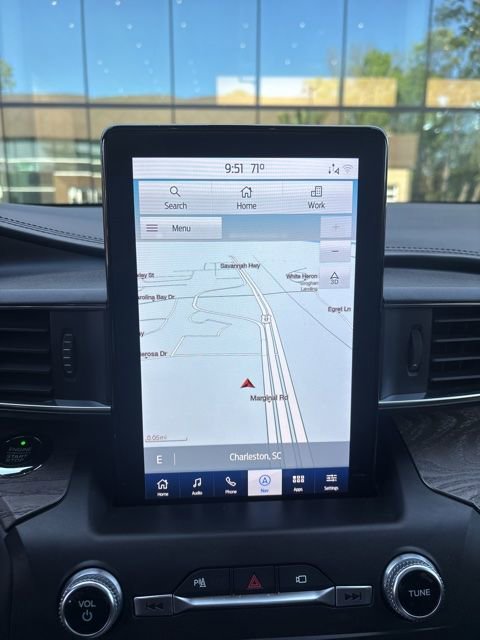 Used 2020 Ford Explorer Platinum w/ Premium Technology Package image 7