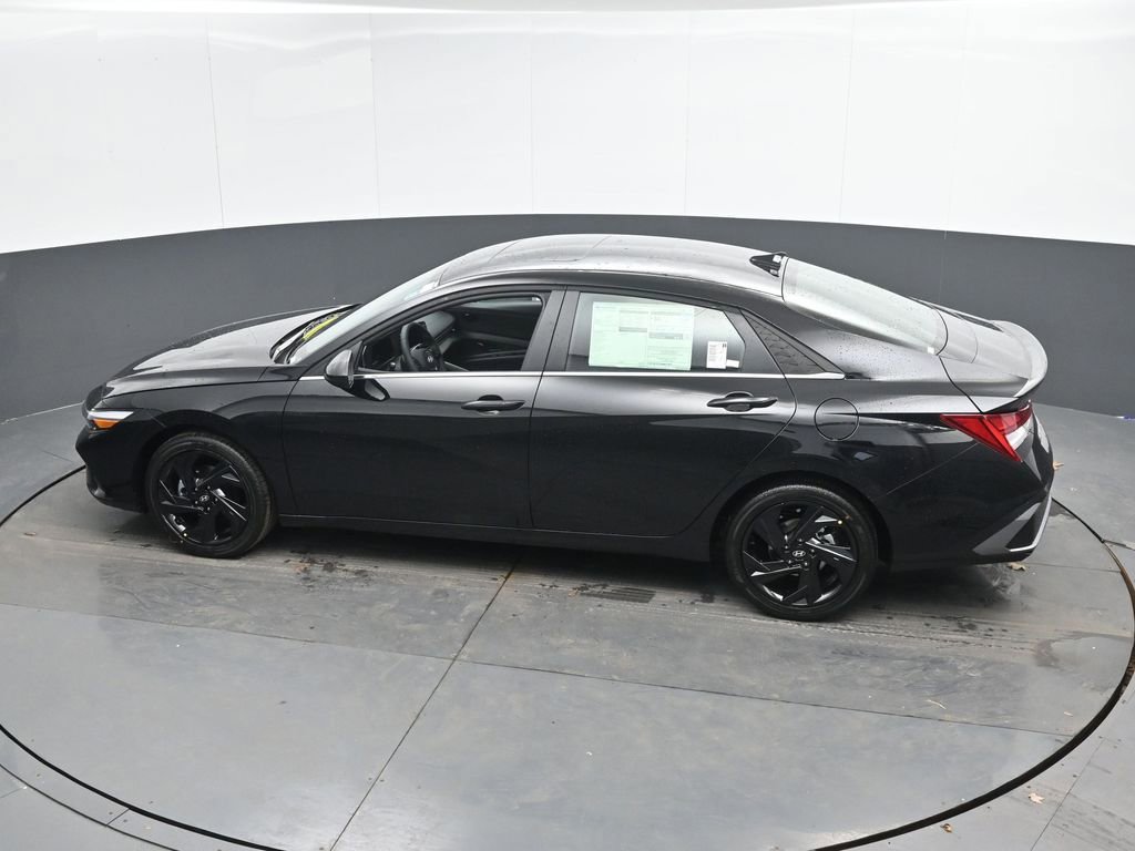 New 2026 Hyundai Elantra SEL Sport image 36