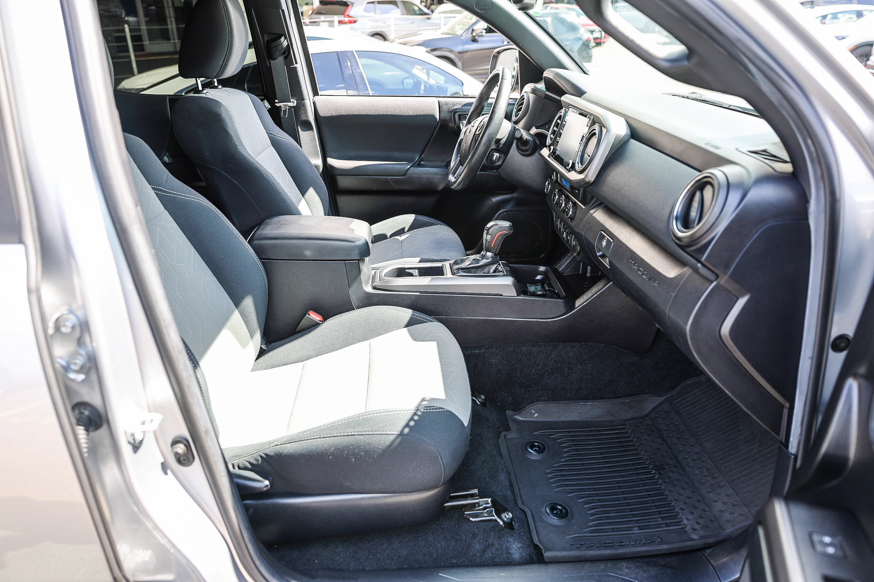 Used 2021 Toyota Tacoma TRD Sport w/ Technology Package RWD image 7