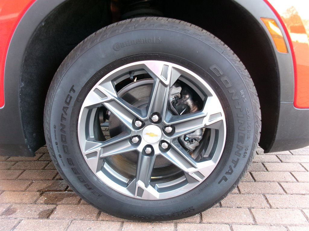 Used 2025 Chevrolet Blazer LT w/ Driver Confidence Package image 50