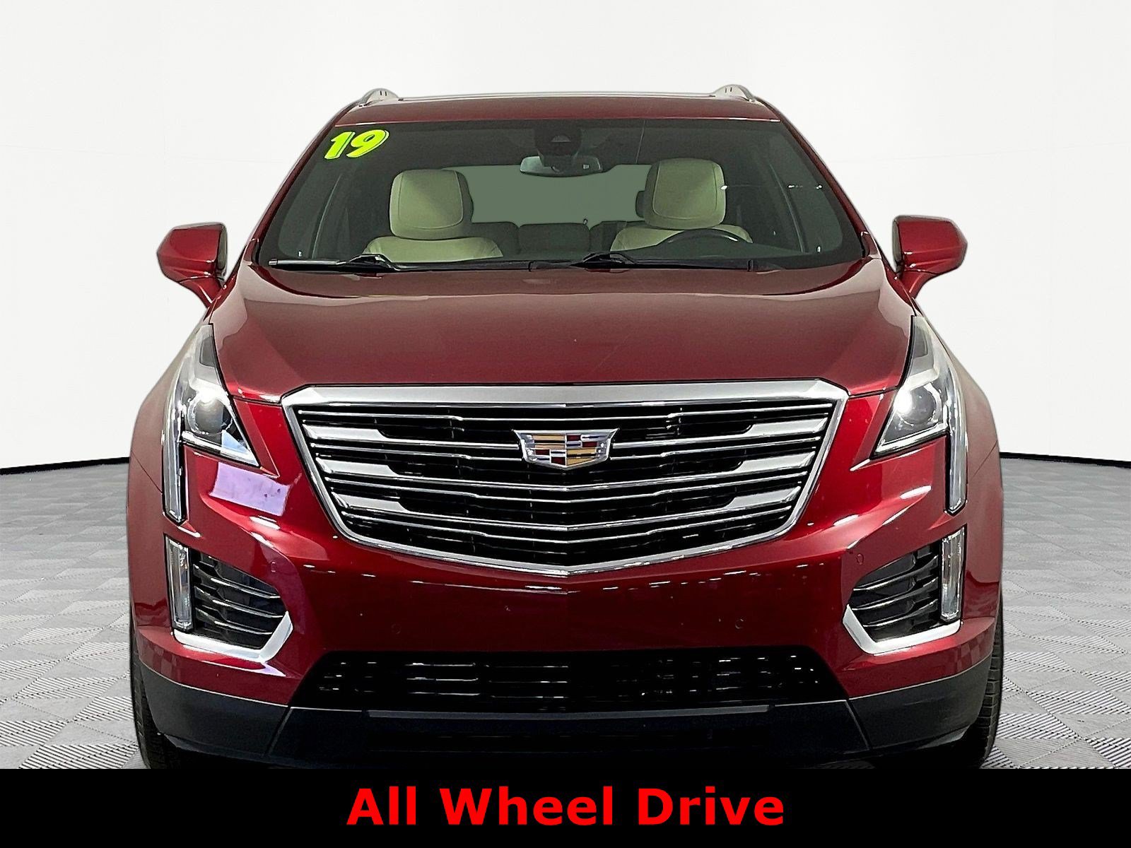 Used 2019 Cadillac XT5 Luxury AWD/4WD image 2