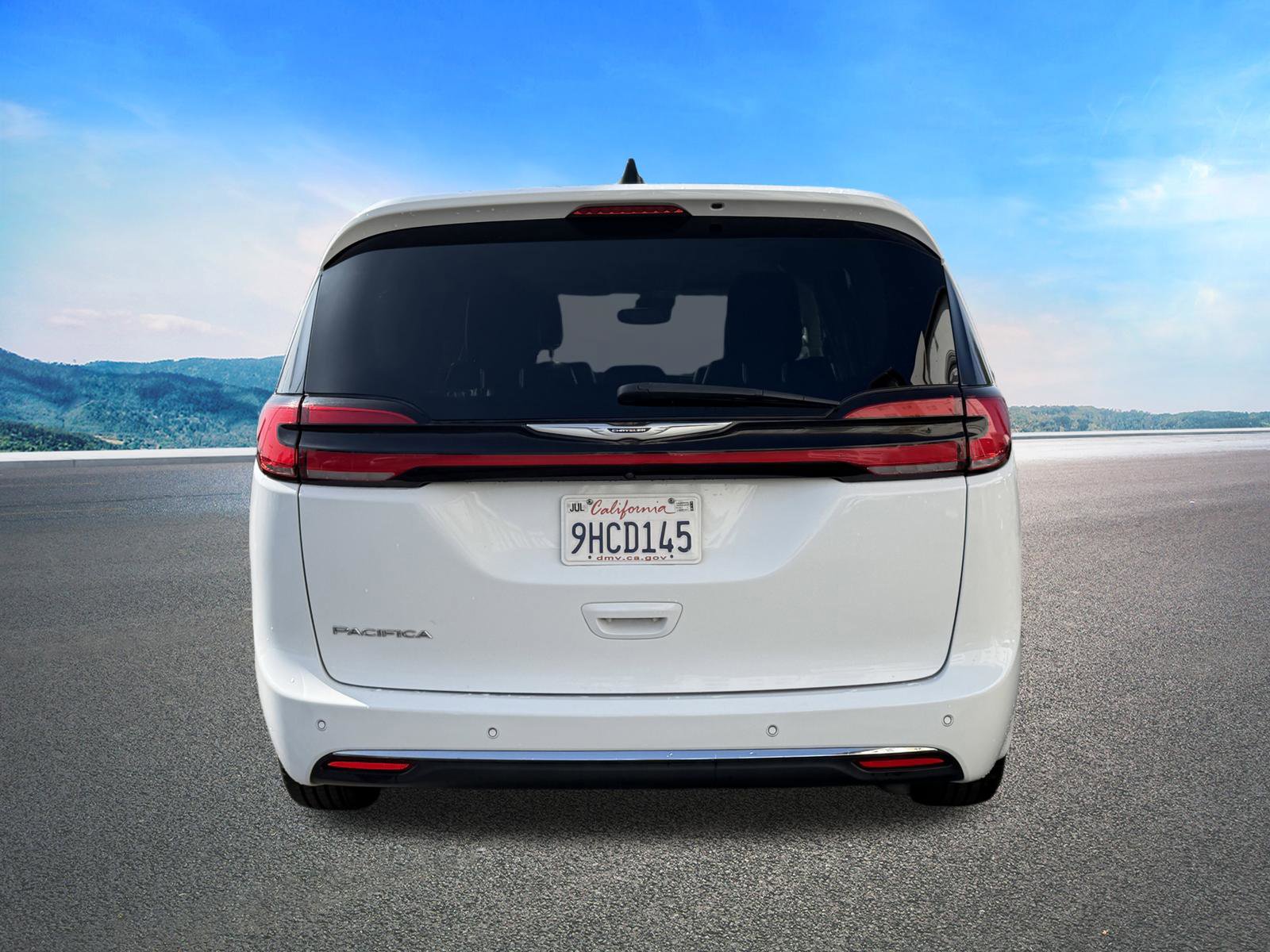 Certified 2023 Chrysler Pacifica Touring-L FWD image 9