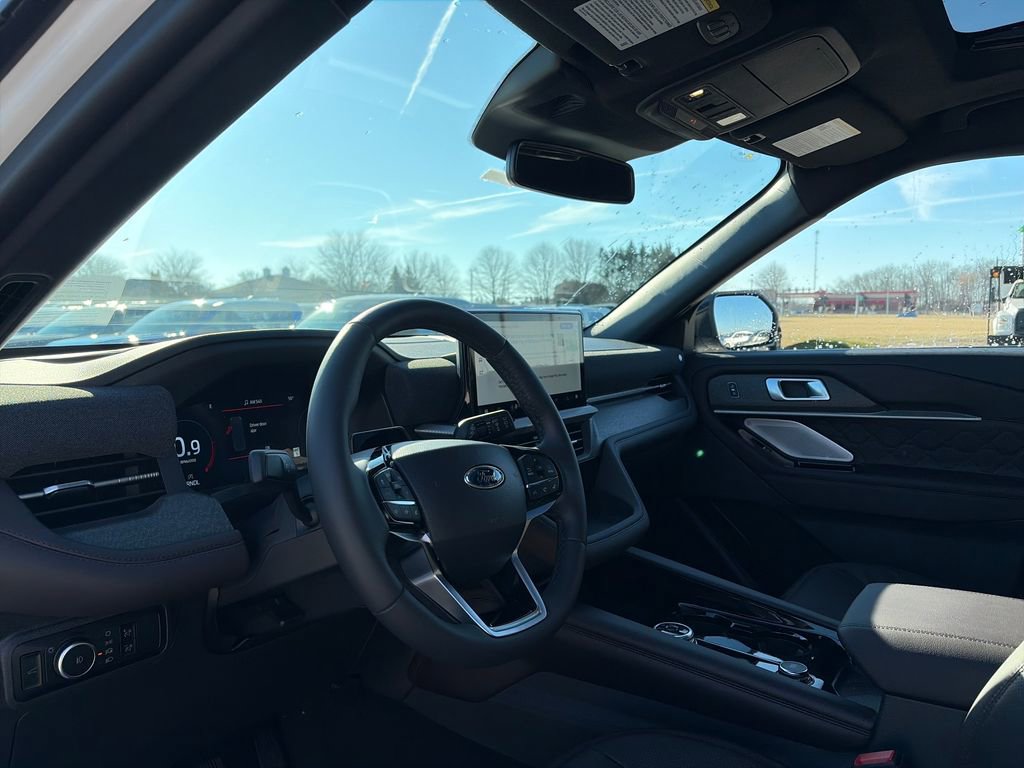 Used 2026 Ford Explorer Platinum w/ LUX Leather Package image 25